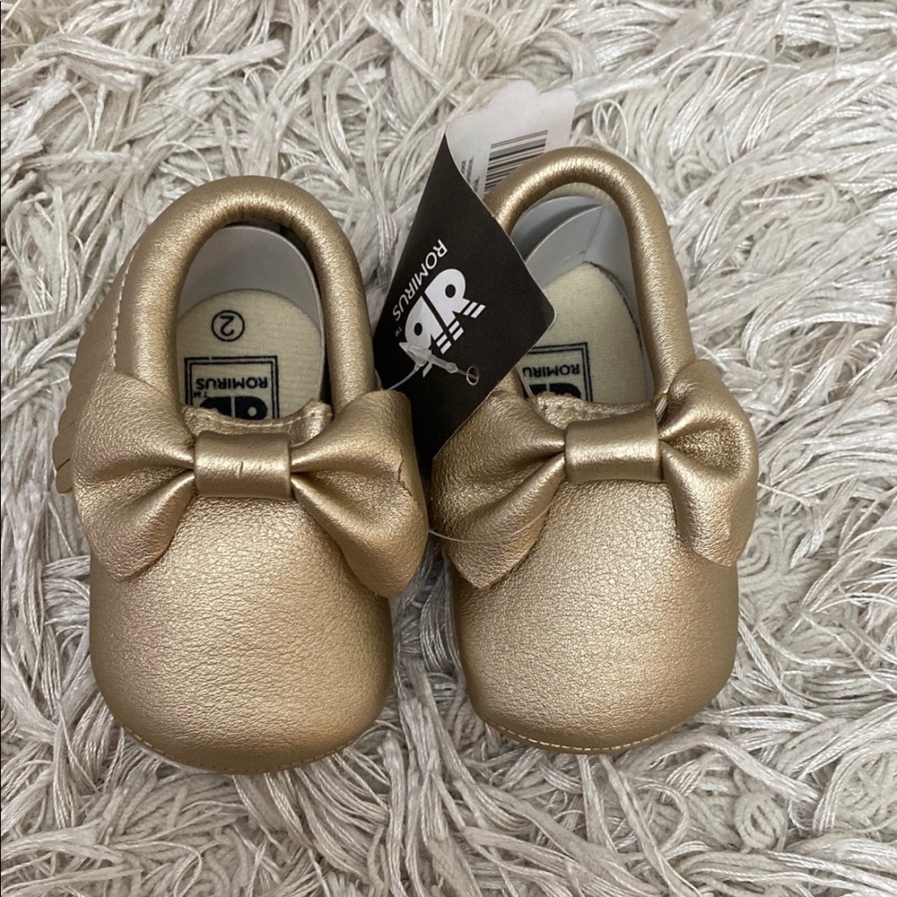 Robeez Gold Baby Walker Shoes Soft Sole